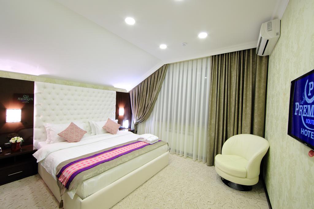 Premier Hotel Bishkek Exterior photo