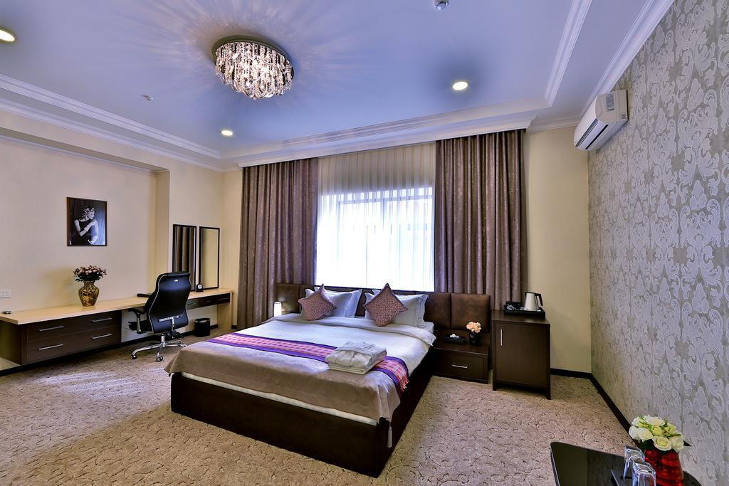 Premier Hotel Bishkek Exterior photo