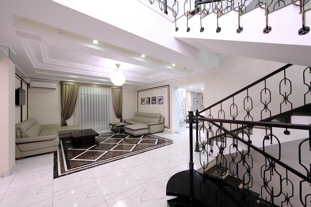 Premier Hotel Bishkek Exterior photo