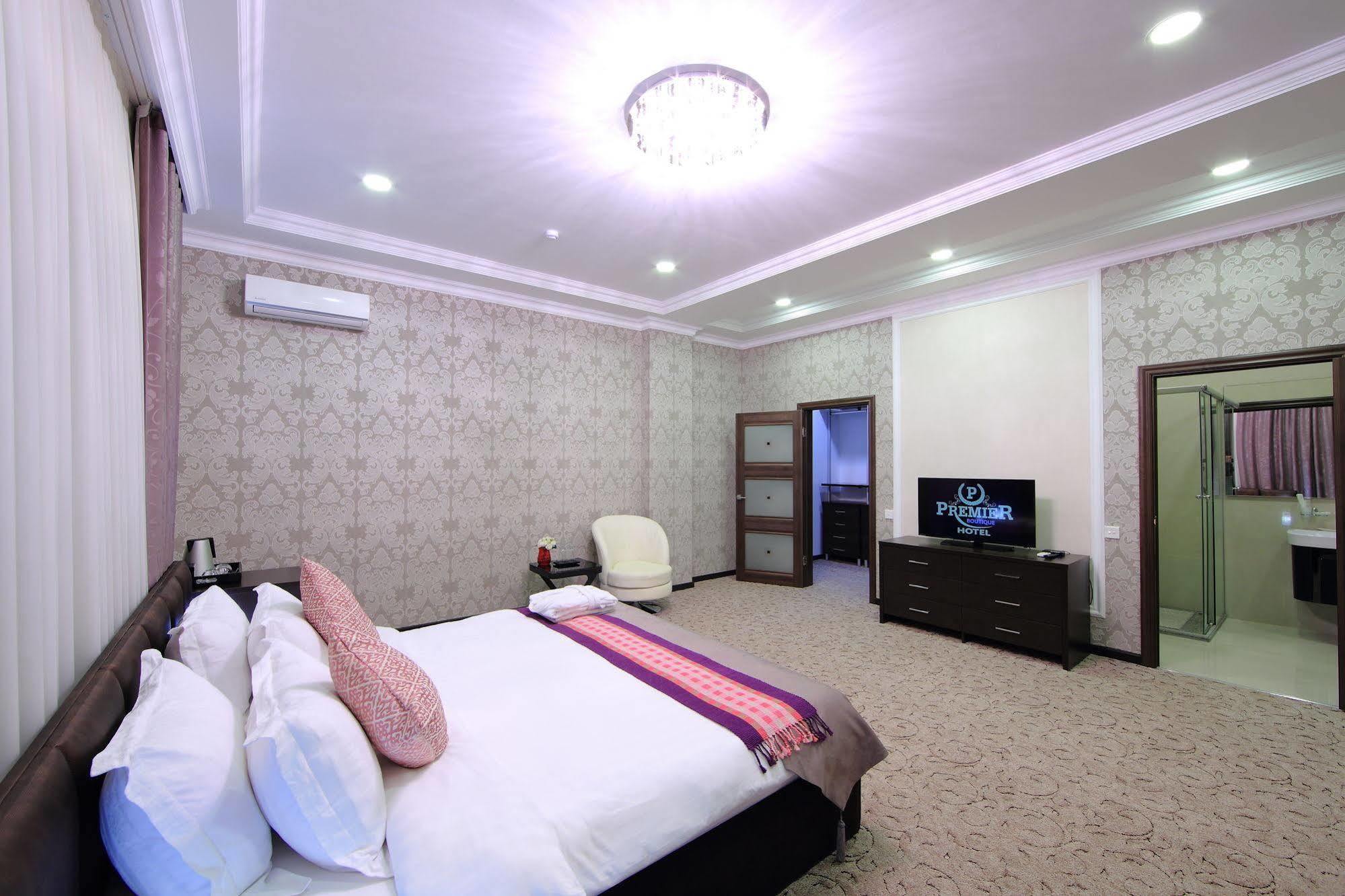 Premier Hotel Bishkek Exterior photo